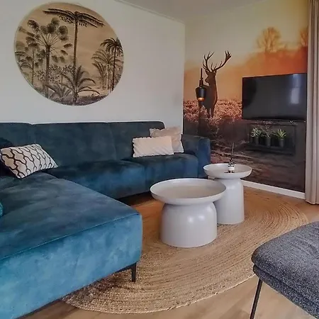 Lovely Home In Voorthuizen With Wifi